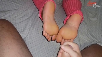 I Gave My Stepbrother A Footjob And Made Him Cum On His Feet