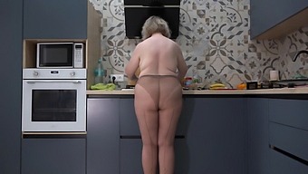 Sexy Milf In Stockings Teases With Breakfast Options