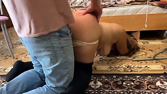 Stunning Stepmom'S Gorgeous Butt Gets Anal Treatment